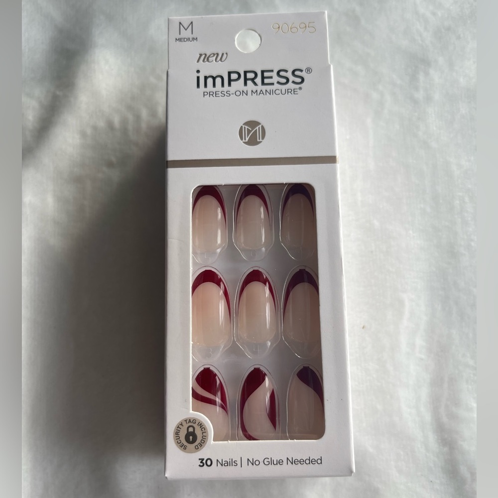 KISS imPRESS Press-On Manicure Nails
